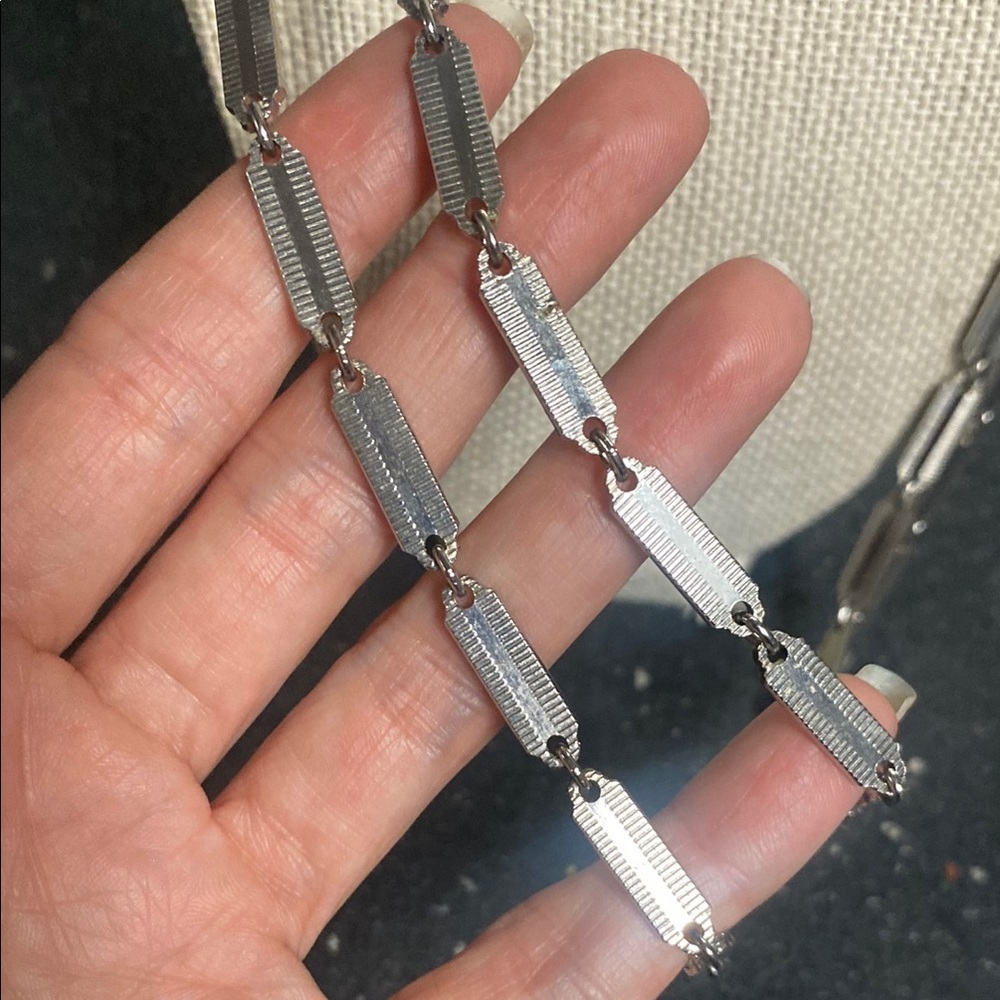 Elegant Long Silver Necklace for Women - Picture 3 of 7